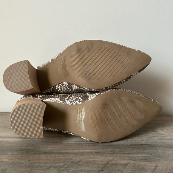 DOLCE VITA Ravyn Block Heel Mule - Size .5 - Natural Multi Snakeskin Print - Picture 9 of 12